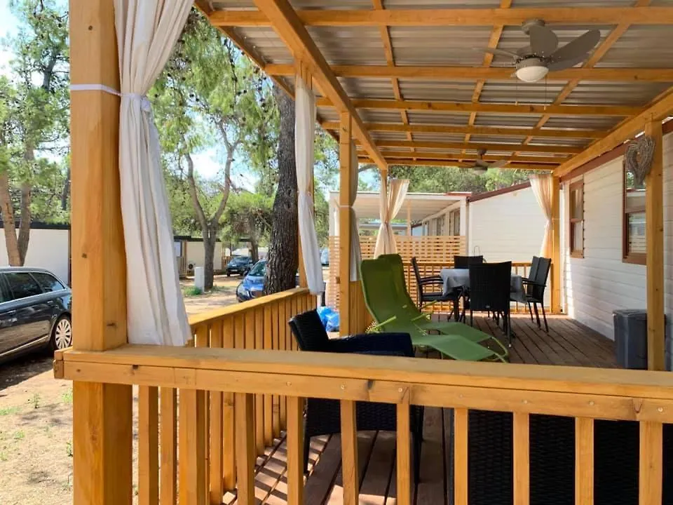 Coral Mobile Home Privlaka  Croatia